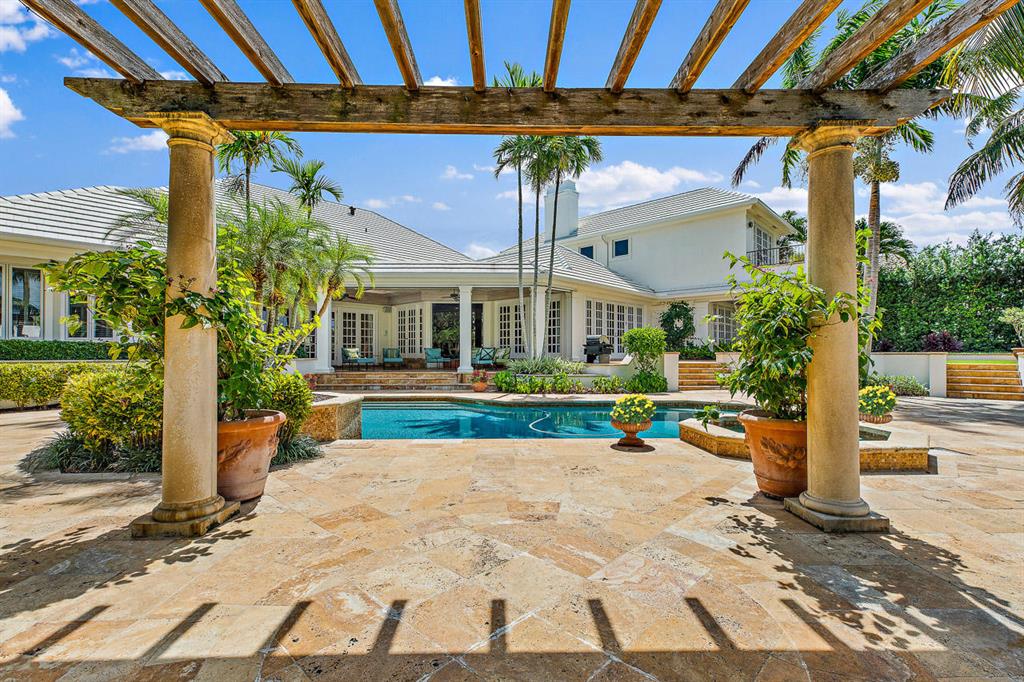 Admirals Cove - Residential