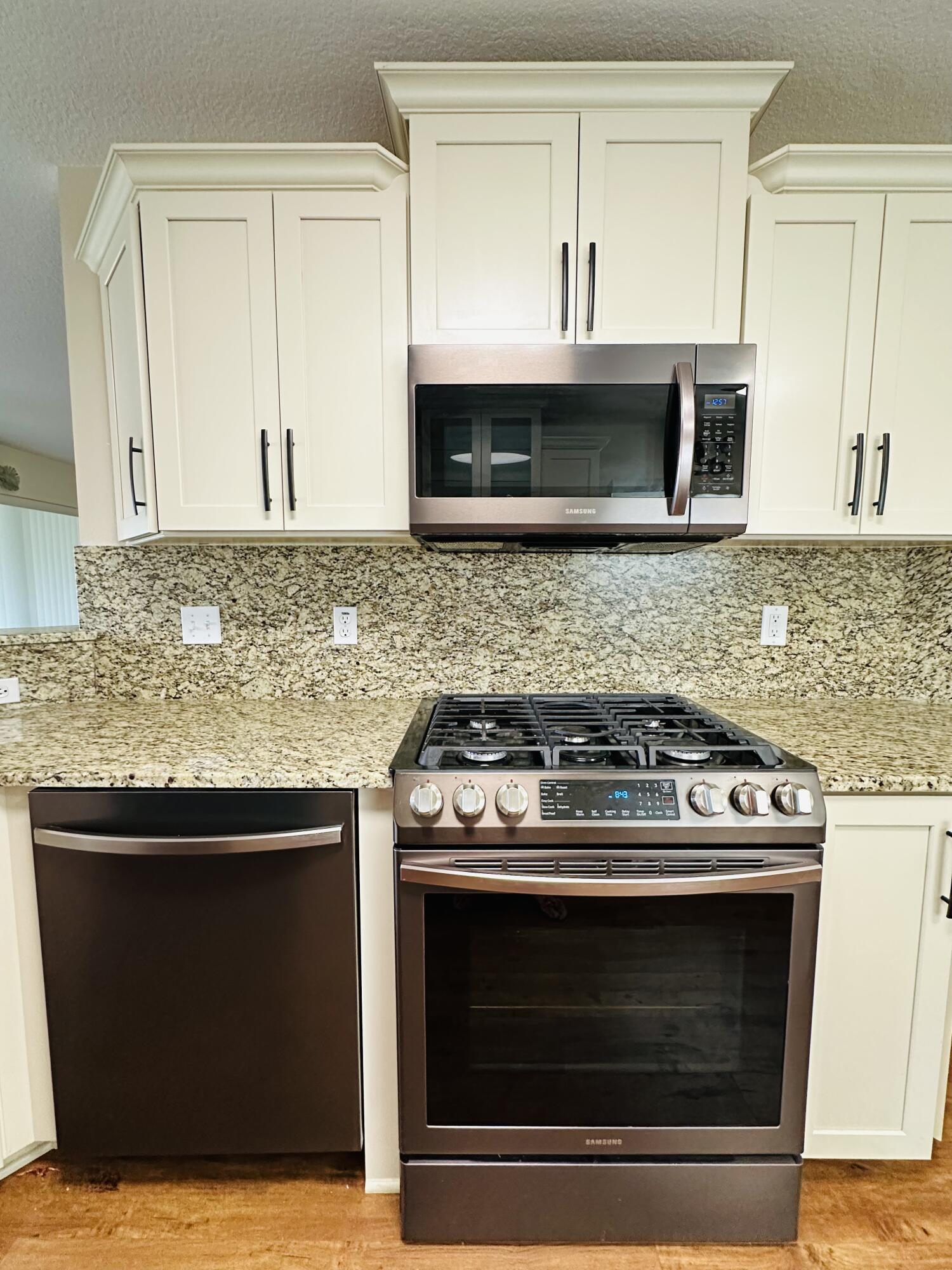 ON TOP OF THE WORLD; PROVIDENCE - Residential