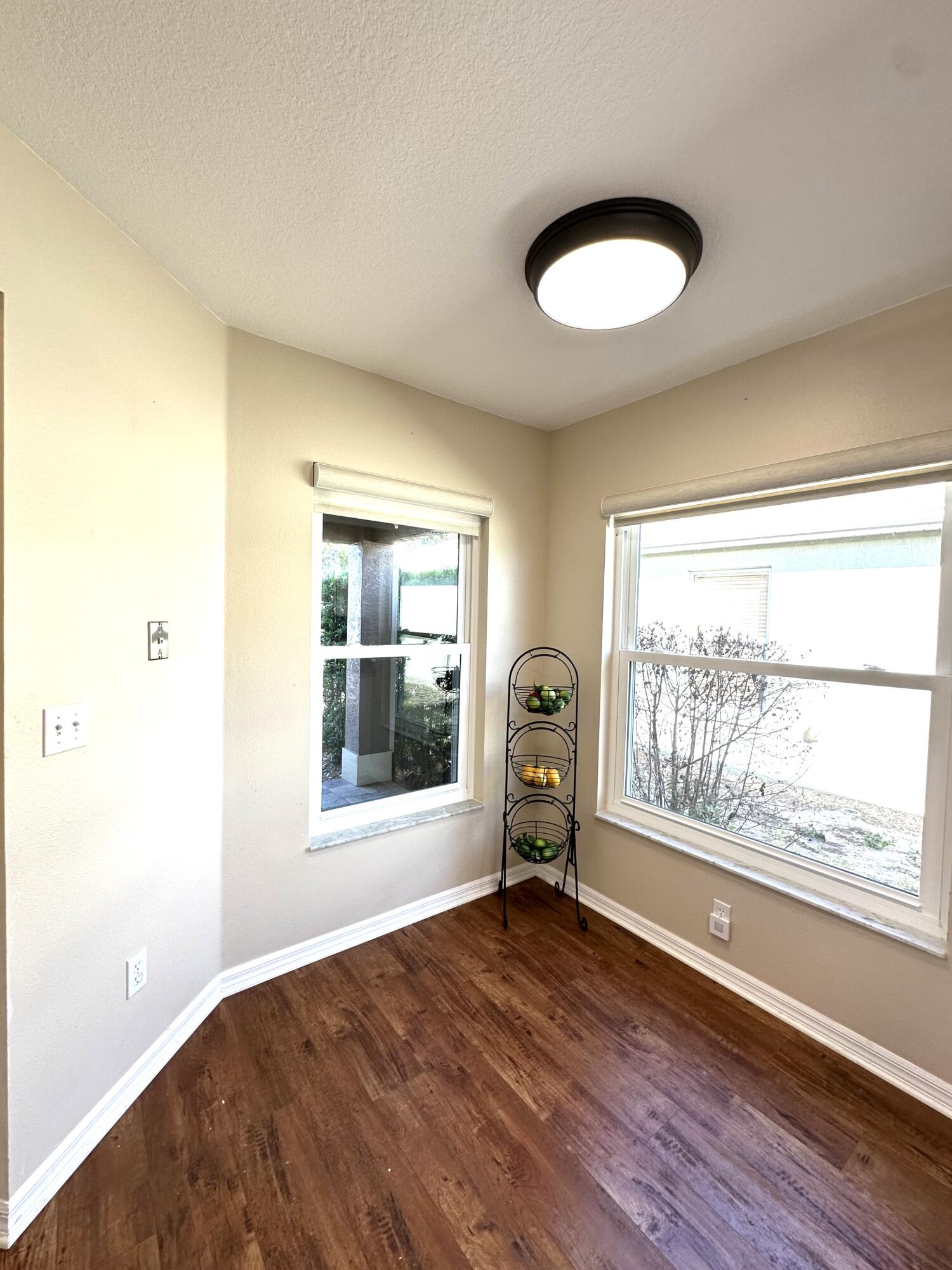 ON TOP OF THE WORLD; PROVIDENCE - Residential