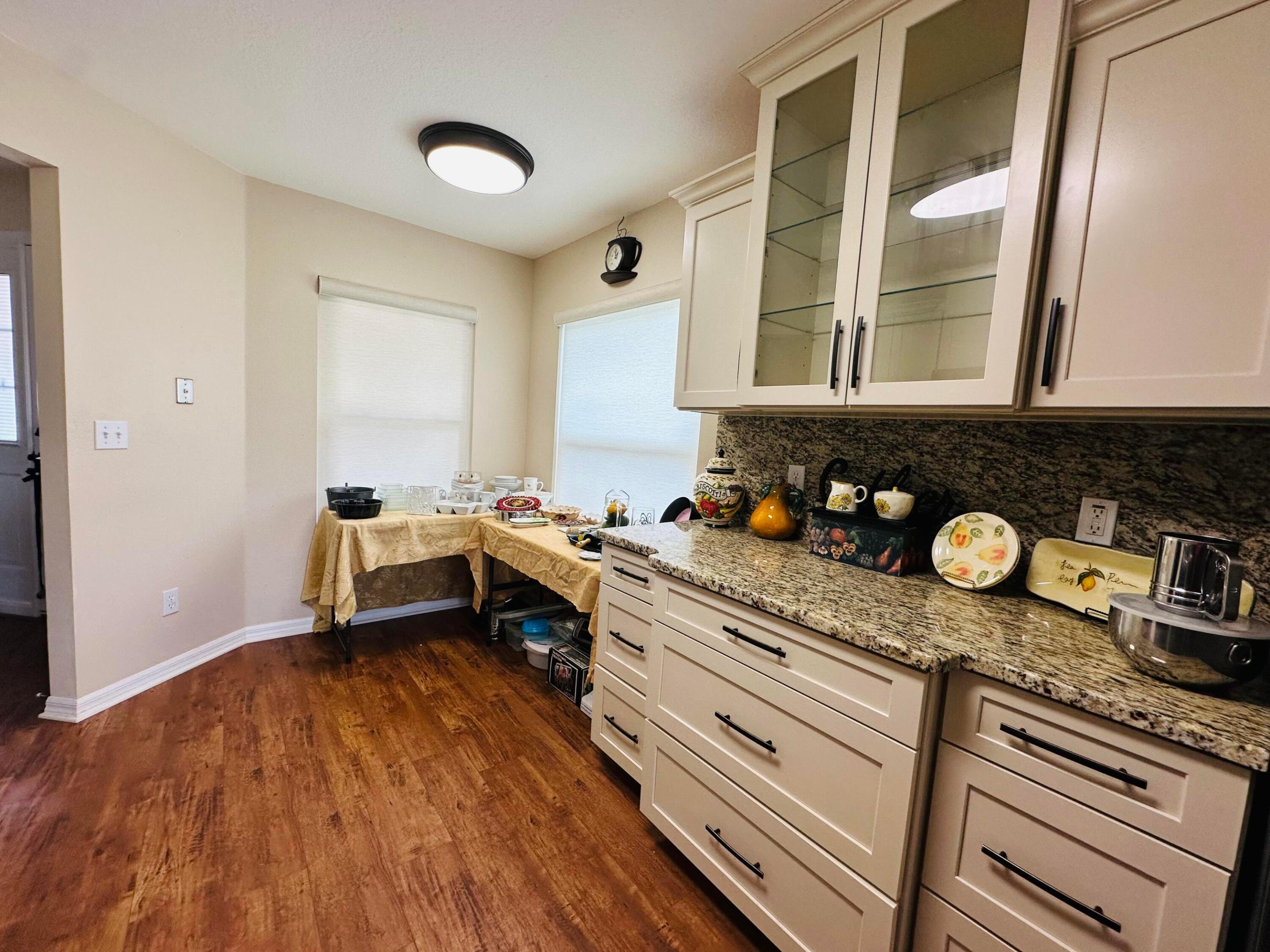 ON TOP OF THE WORLD; PROVIDENCE - Residential