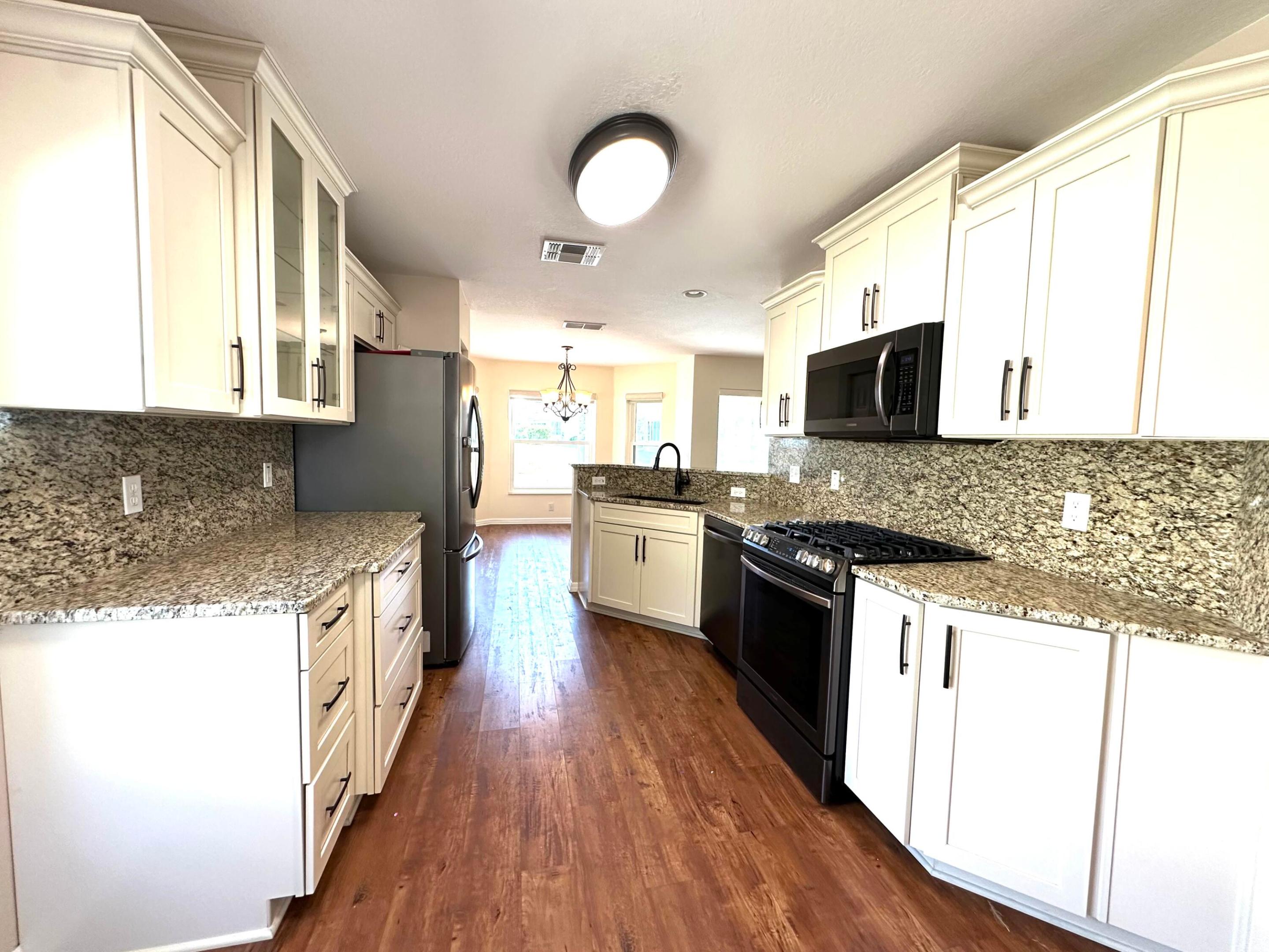 ON TOP OF THE WORLD; PROVIDENCE - Residential