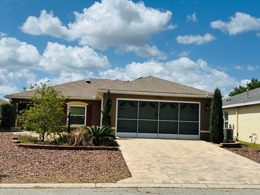 Photo of 9702 SW 92nd Place Road, Ocala, FL 34481 (MLS # B26008372)