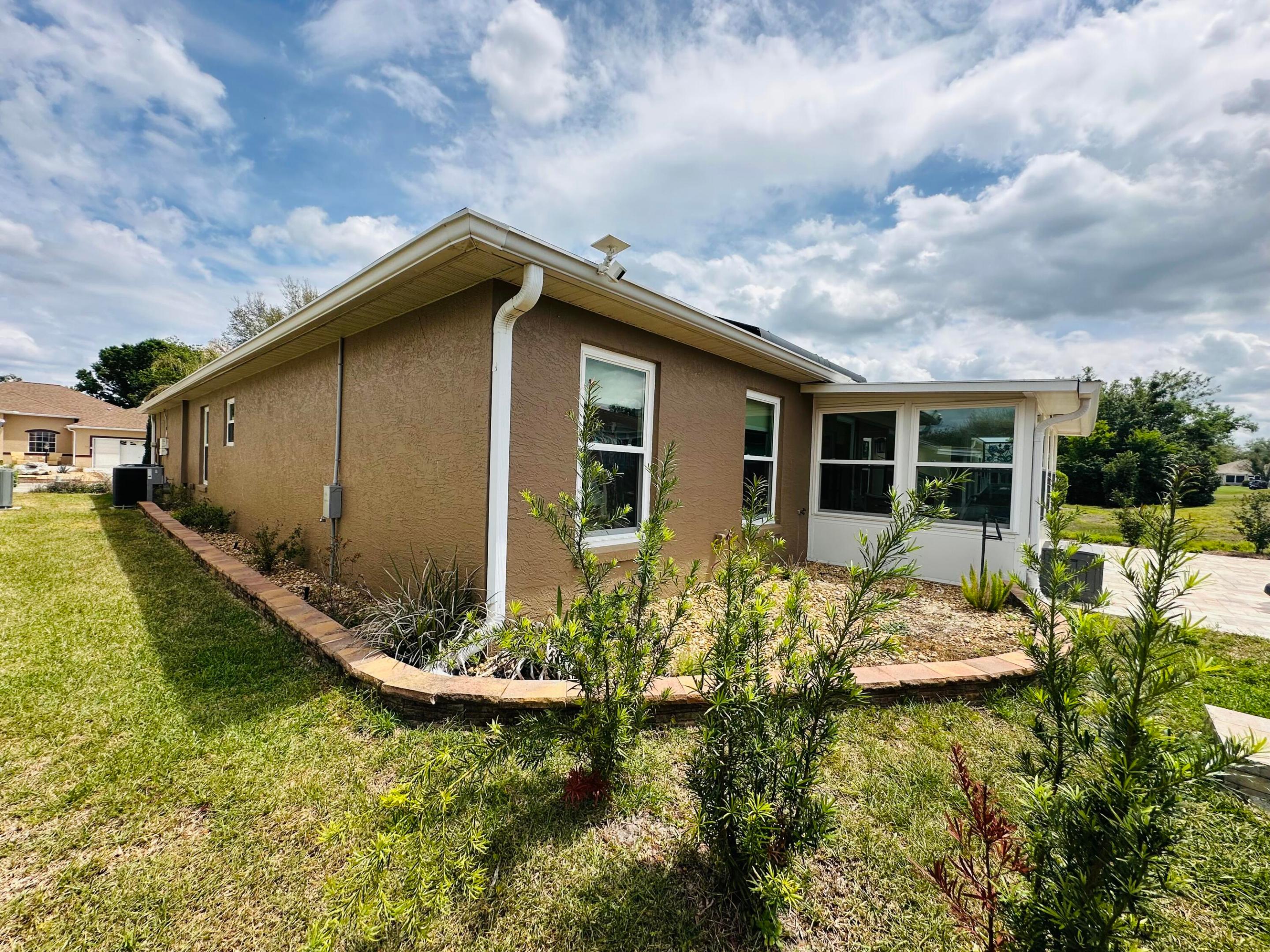 ON TOP OF THE WORLD; PROVIDENCE - Residential