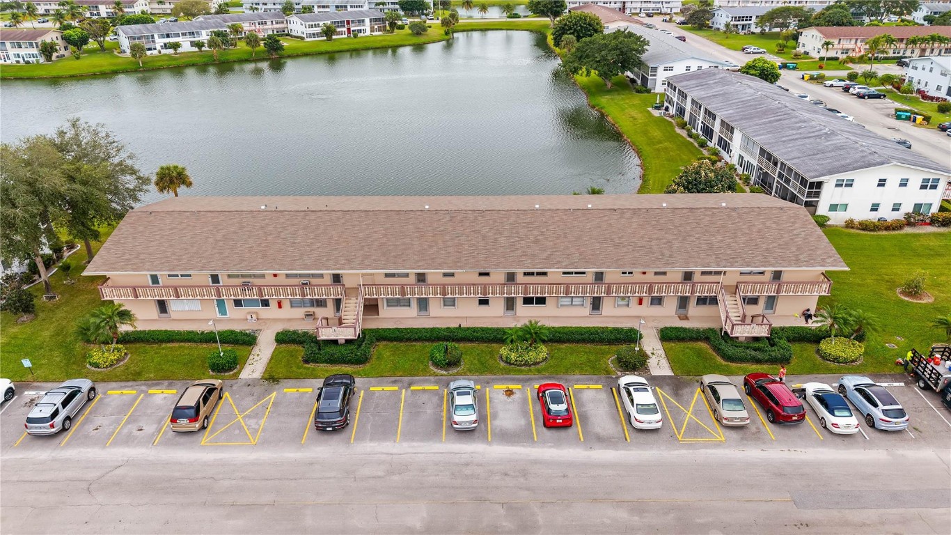 CHATHAM CONDOMINIUMS - Residential