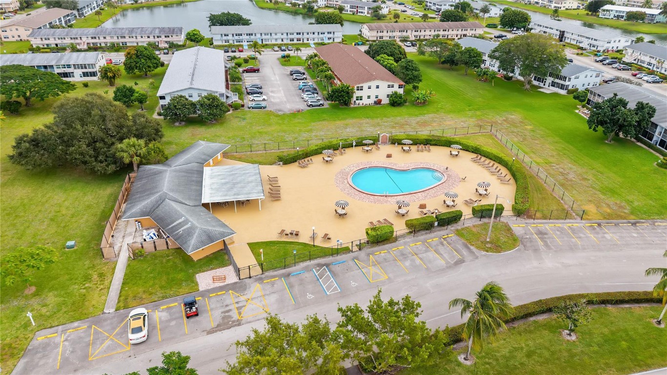 CHATHAM CONDOMINIUMS - Residential