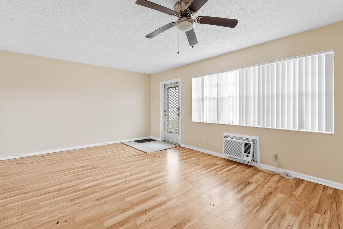 CHATHAM CONDOMINIUMS - Residential