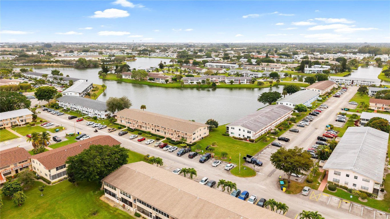 CHATHAM CONDOMINIUMS - Residential