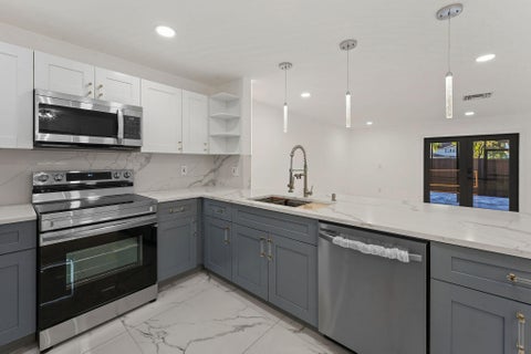 Tiny photo for 3844 ATLANTA Street, Hollywood, FL 33021 (MLS # B26087271)