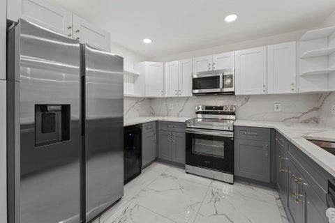 Tiny photo for 3844 ATLANTA Street, Hollywood, FL 33021 (MLS # B26087271)