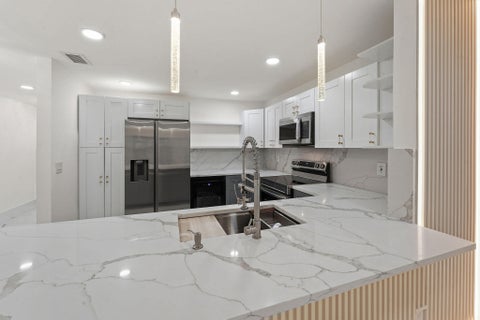 Tiny photo for 3844 ATLANTA Street, Hollywood, FL 33021 (MLS # B26087271)