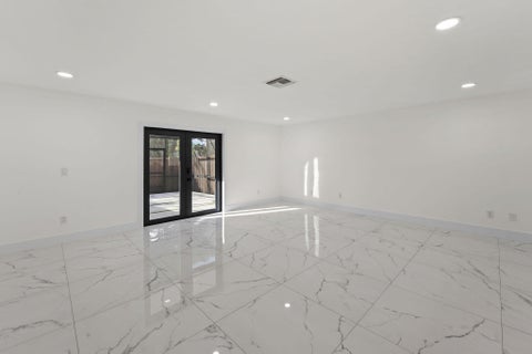 Tiny photo for 3844 ATLANTA Street, Hollywood, FL 33021 (MLS # B26087271)