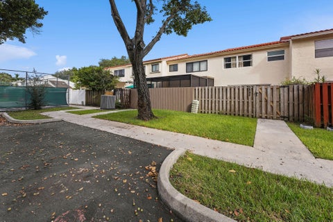 Tiny photo for 3844 ATLANTA Street, Hollywood, FL 33021 (MLS # B26087271)