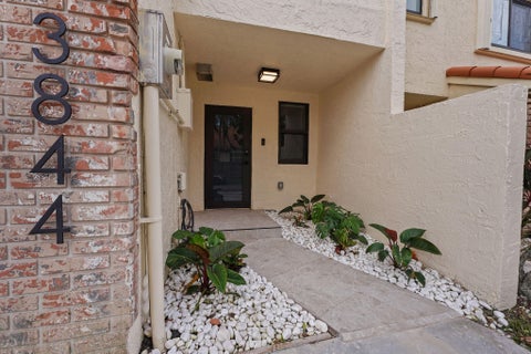 Tiny photo for 3844 ATLANTA Street, Hollywood, FL 33021 (MLS # B26087271)