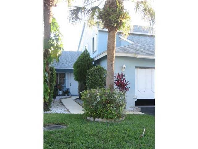 Very spacious townhouse available for immediate occupancy! Nearby schools are: Starlight Cove (Elem), Tradewinds (Middle) & Santaluces Community (High). Nicely updated- new stainless steel appliances to be installed. Unit is still being upgraded, please excuse the dust! Close to 95, Turnpike, stores and parks. Spacious 1 car garage. Backyard overlooks lake, You will have a great landlord ~ WILL NOT LAST YOU HAVE TO SEE IT TO BELIEVE IT! OWNER IS VERY MOTIVATED...