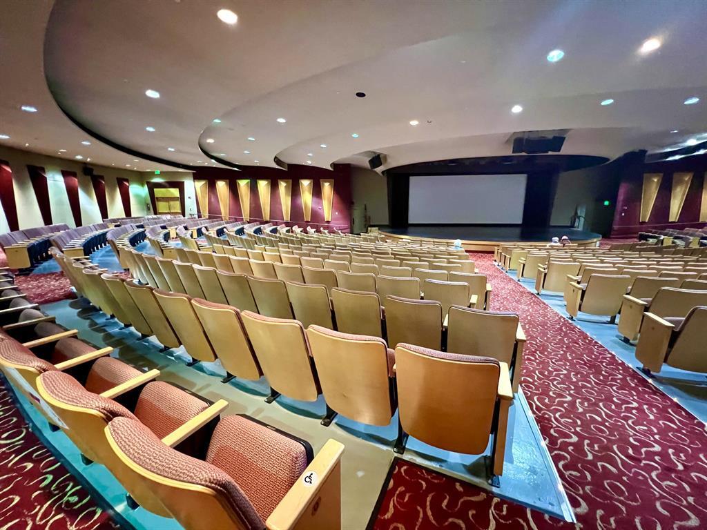 VICTORIA VILLAGE F CONDO - Residential