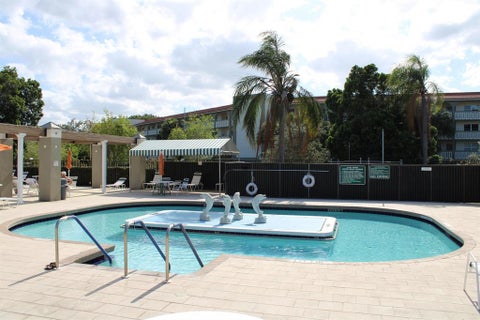 Tiny photo for 2901 Victoria Circle #J1, Coconut Creek, FL 33066 (MLS # B26009700)