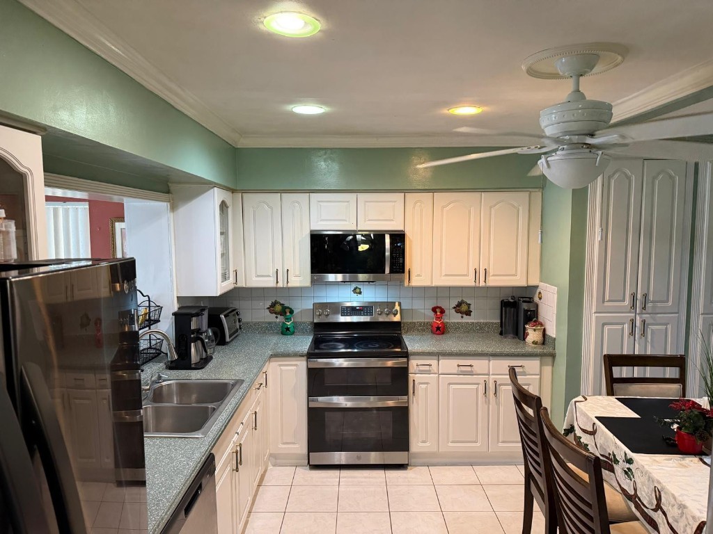 MIRAMAR SEC 11 - Residential