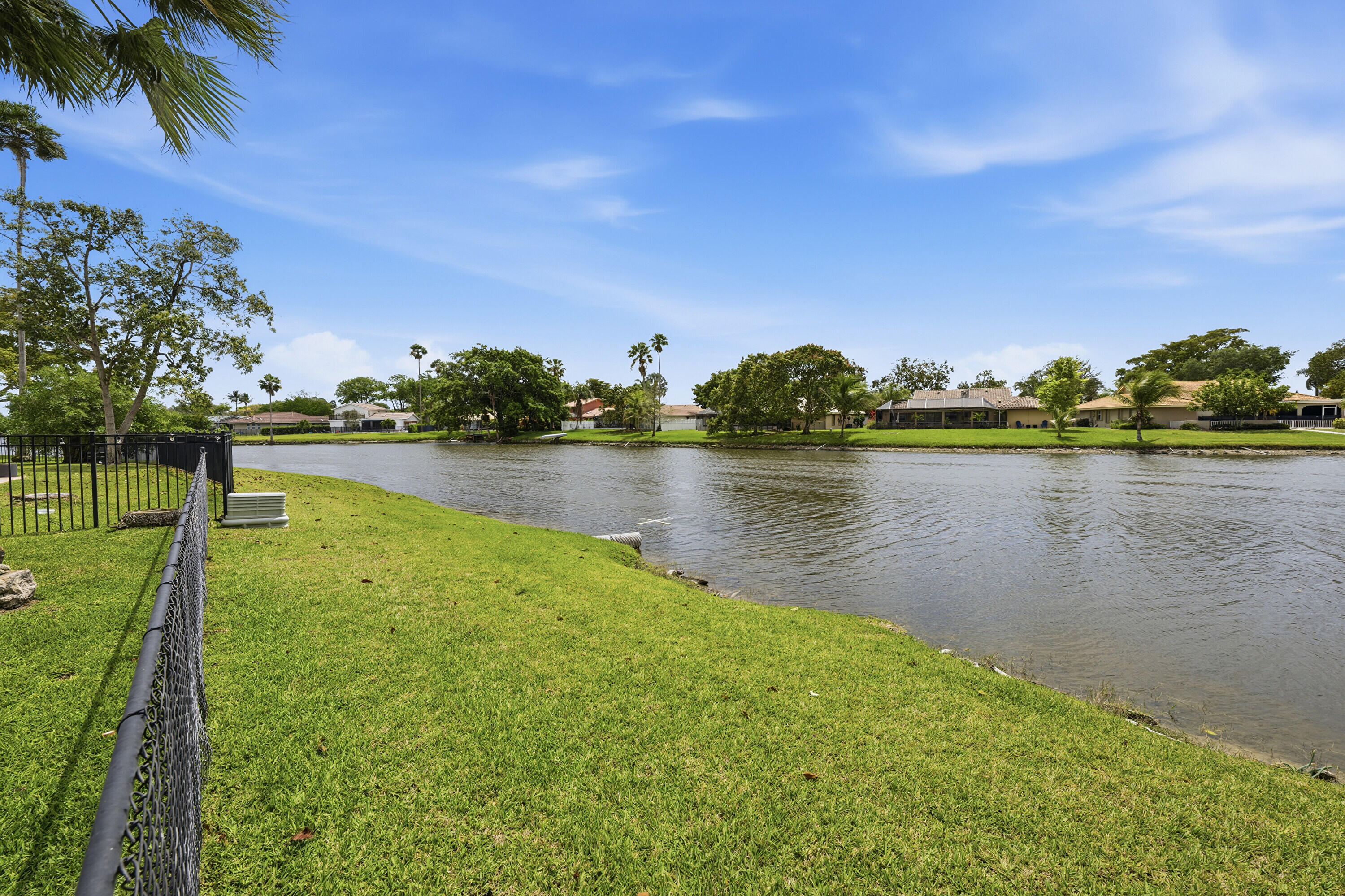 OAK WOOD - Residential