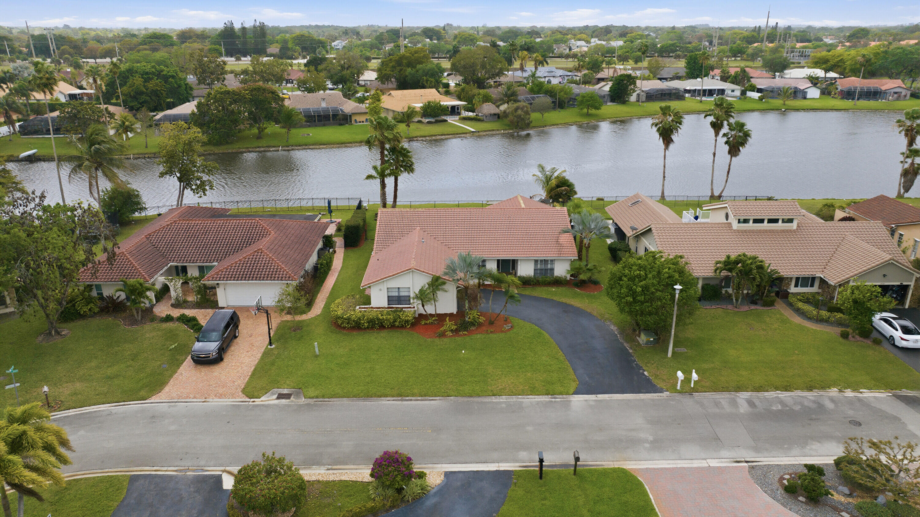 OAK WOOD - Residential