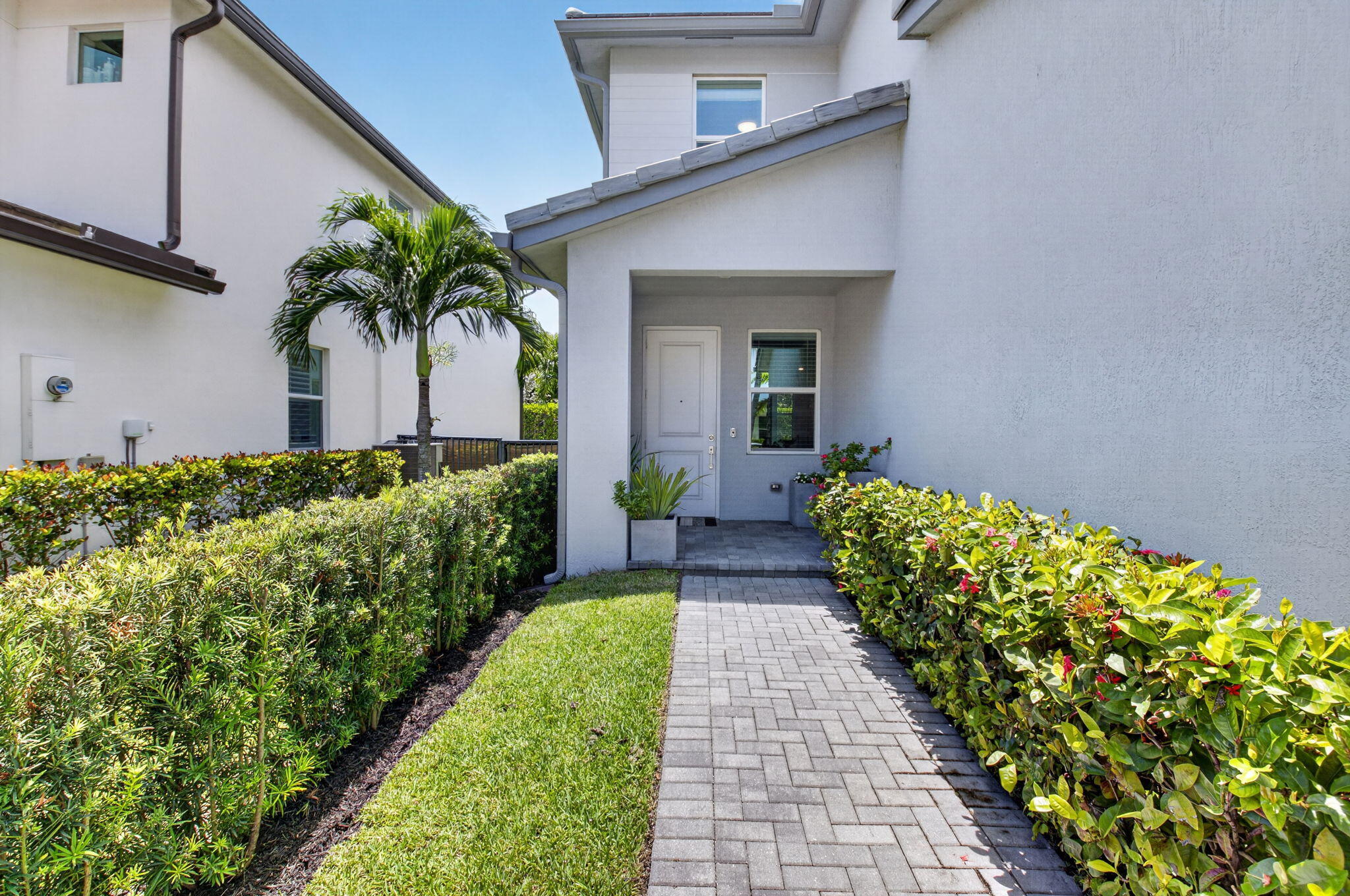 2665 Country Lake Trail