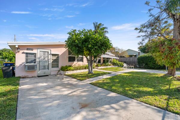 3027 SE Orchid Street