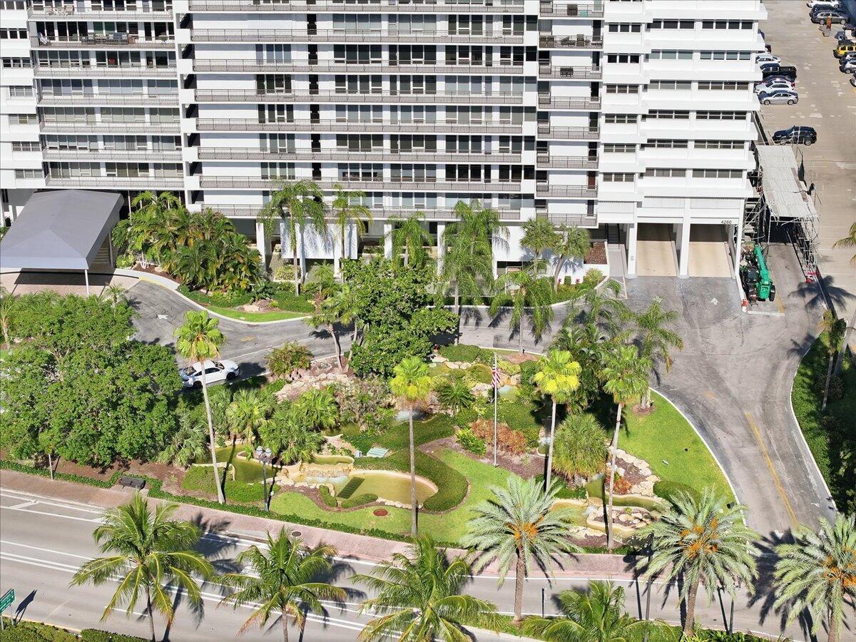 PLAZA SOUTH CONDO - Residential