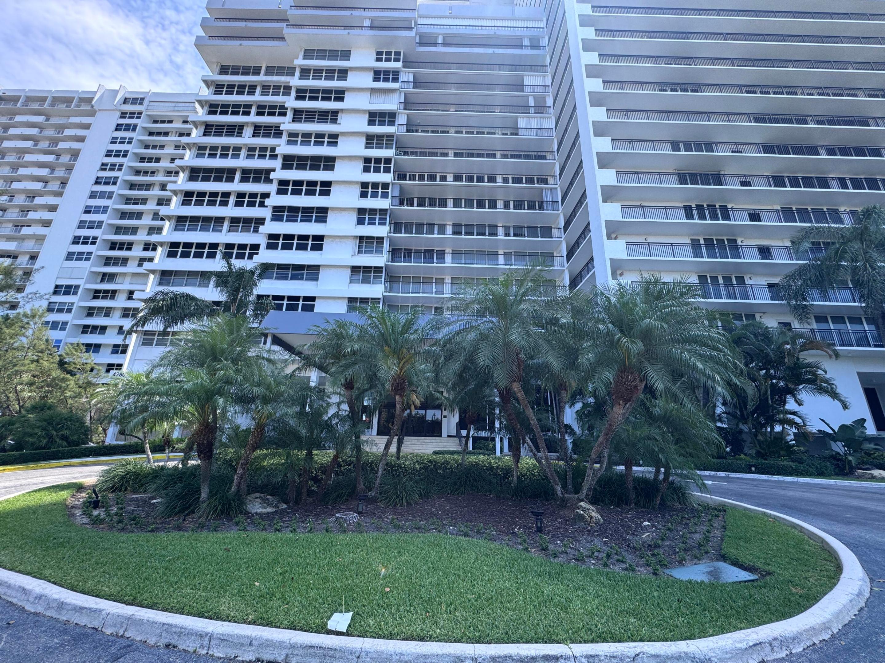 PLAZA SOUTH CONDO - Residential