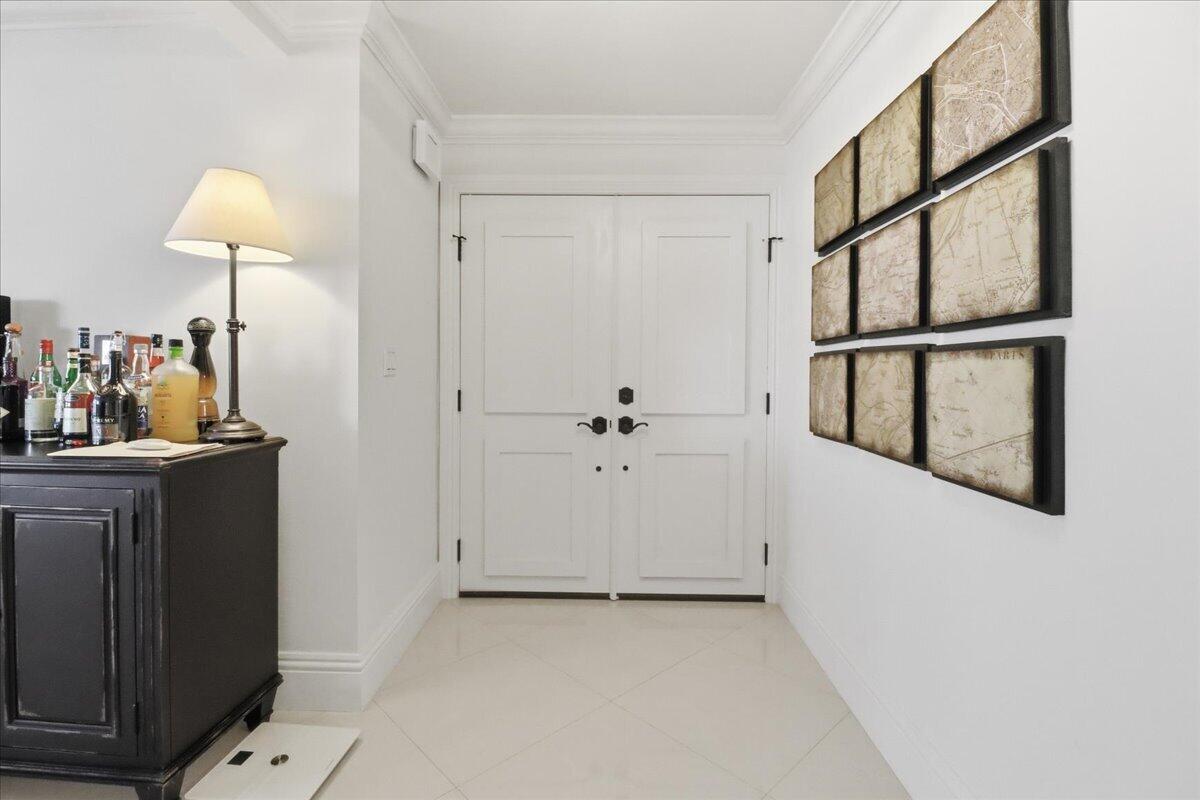 PLAZA SOUTH CONDO - Residential