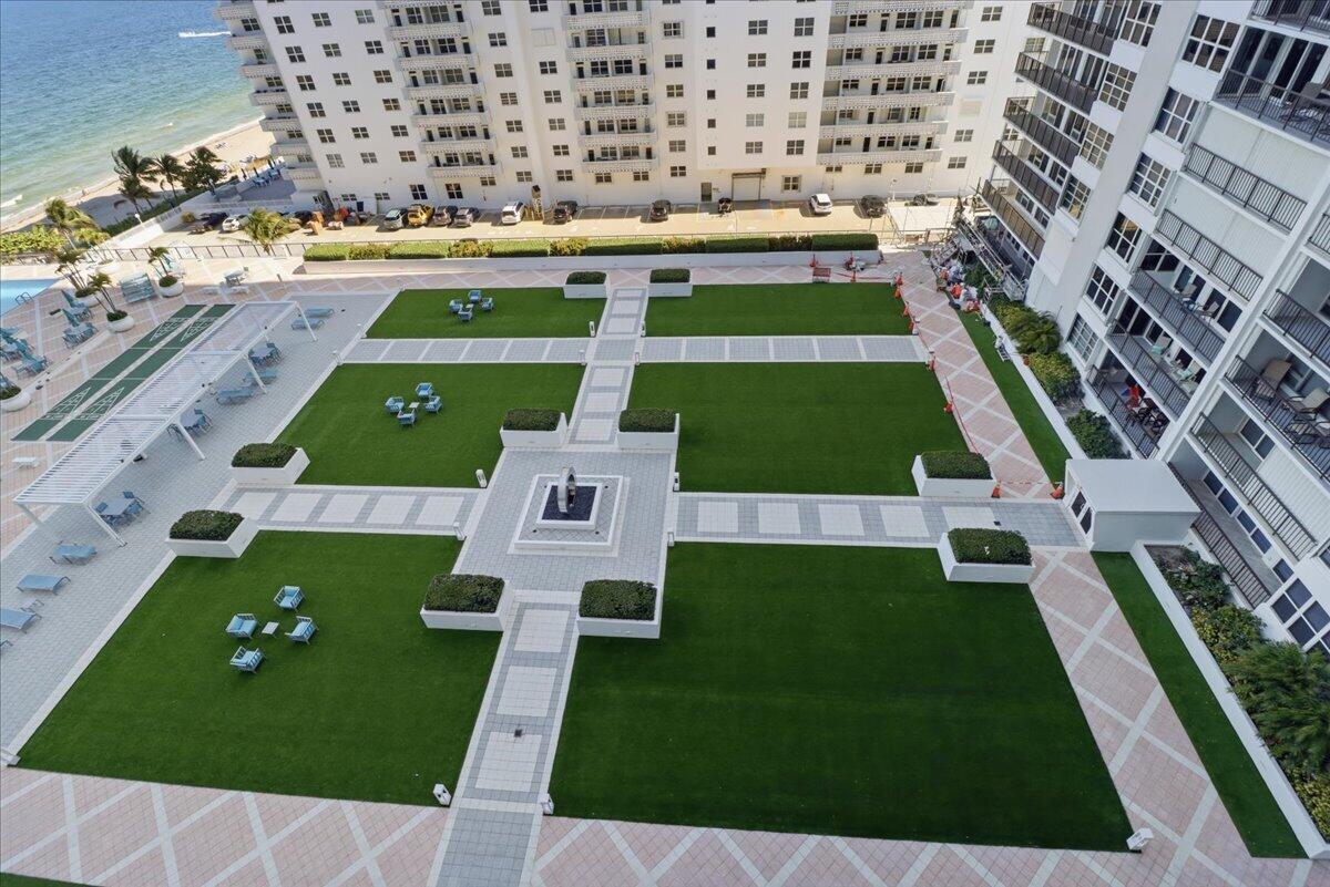 PLAZA SOUTH CONDO - Residential