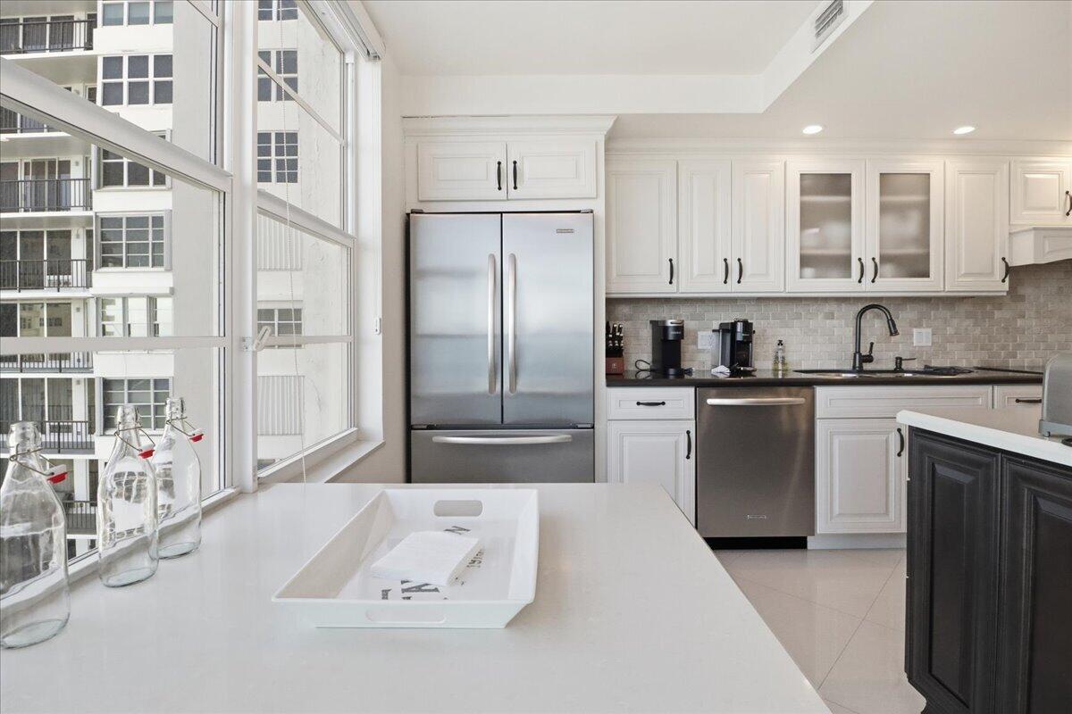 PLAZA SOUTH CONDO - Residential