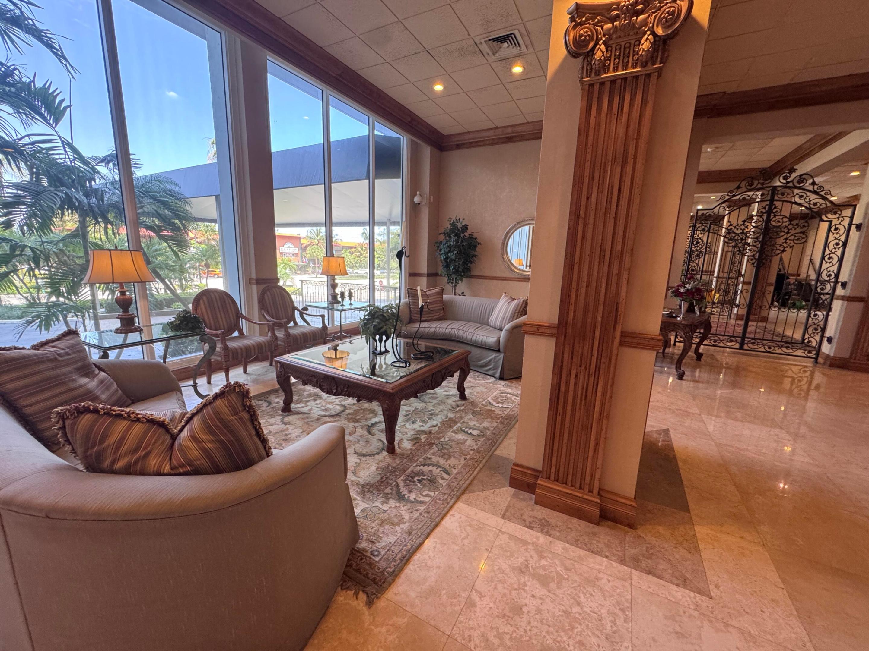 PLAZA SOUTH CONDO - Residential
