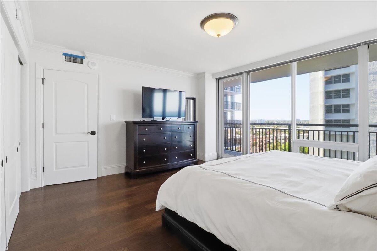 PLAZA SOUTH CONDO - Residential