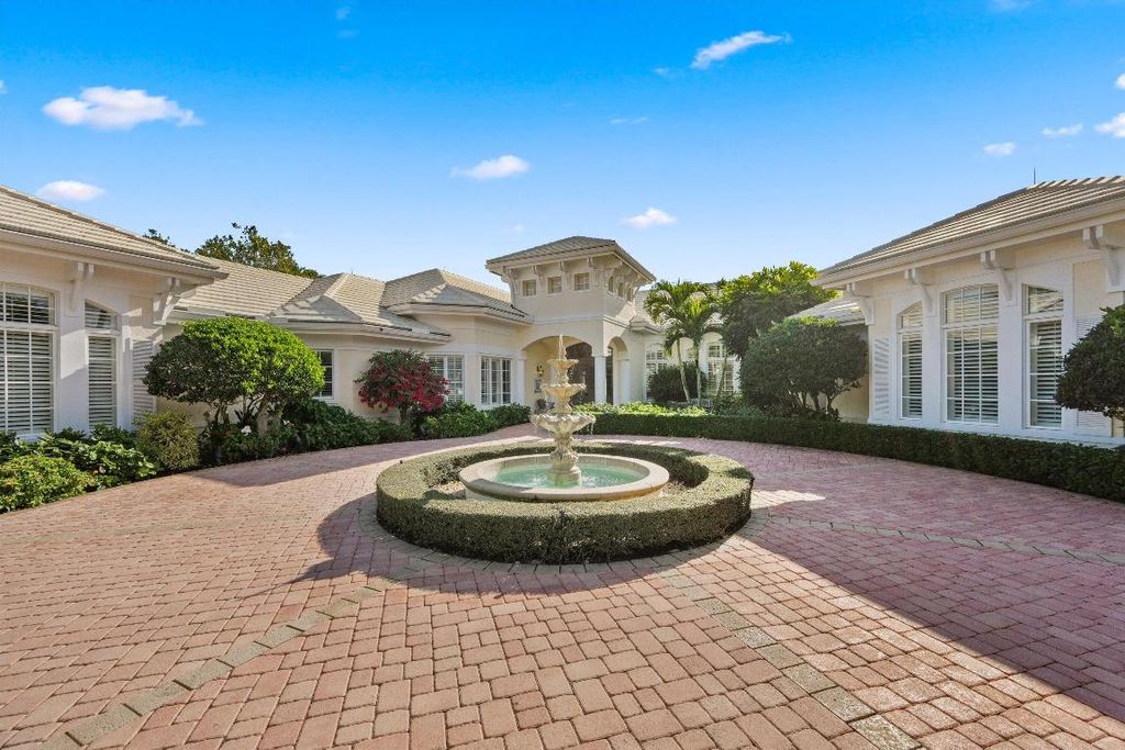 Photo of 258 Locha Drive, Jupiter, FL 33458 (MLS # R11154797)