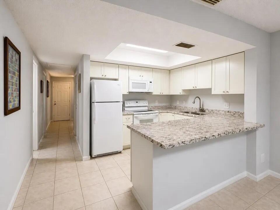 9258 GREEN MEADOWS Way