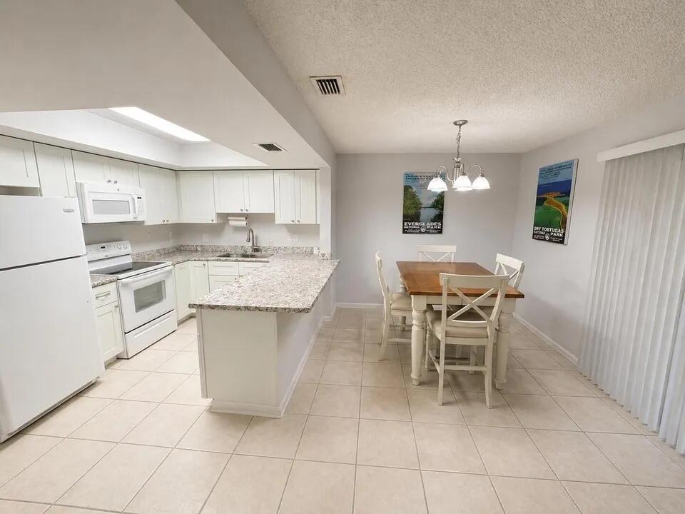 9258 GREEN MEADOWS Way