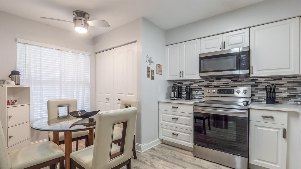 Photo of 4550 NW 18th Ave #604, Deerfield Beach, FL 33064 (MLS # F10532943)