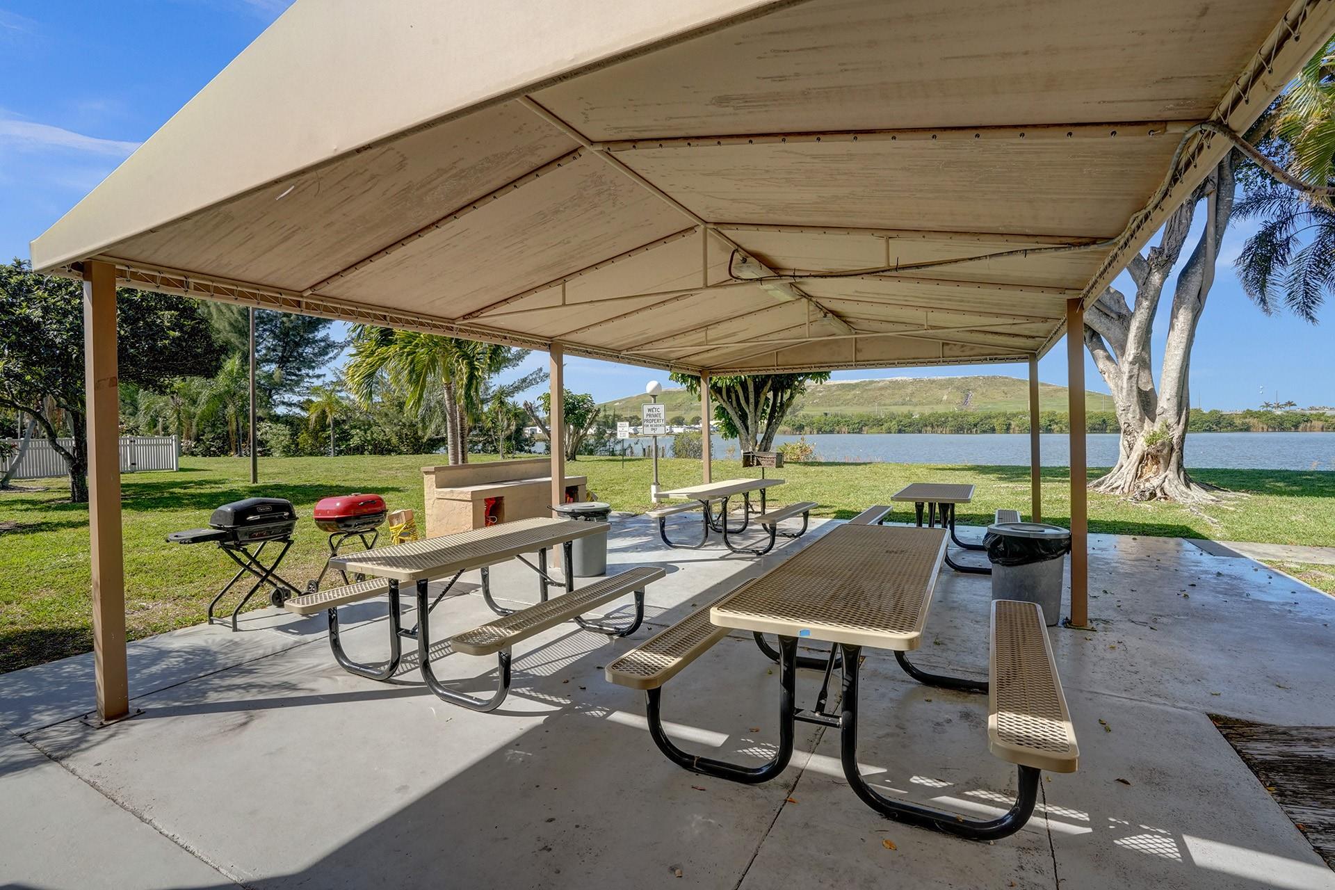 Waters Edge Towers - Residential