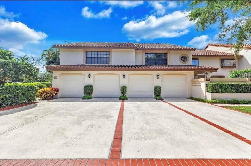 Photo of 7814 La Mirada Drive, Boca Raton, FL 33433 (MLS # R10814016)