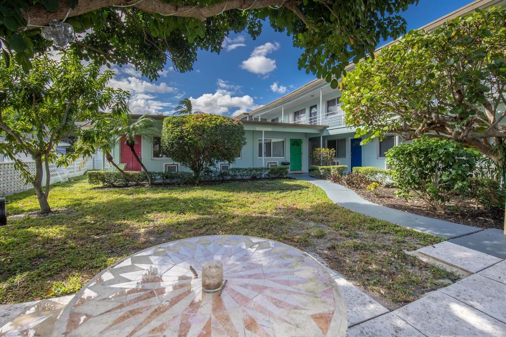 Photo of 101 S Palmway #1, Lake Worth Beach, FL 33460 (MLS # R11118496)