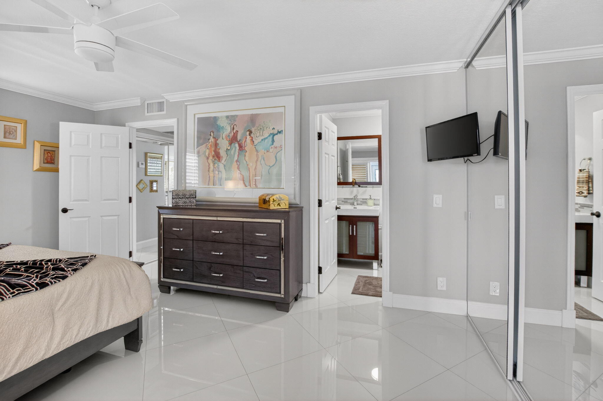 KINGS POINT WATERFORD CONDOS - Residential Lease