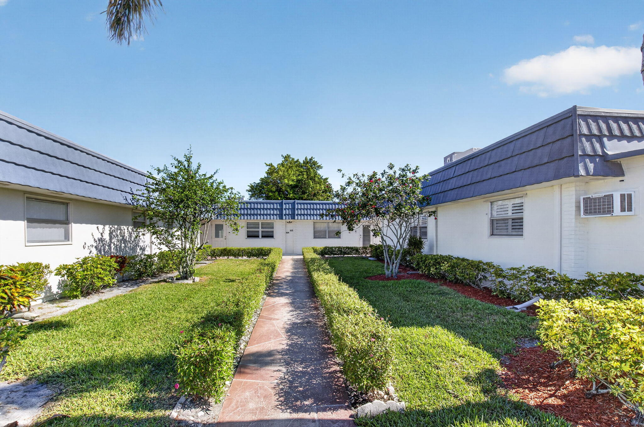 KINGS POINT WATERFORD CONDOS - Residential Lease
