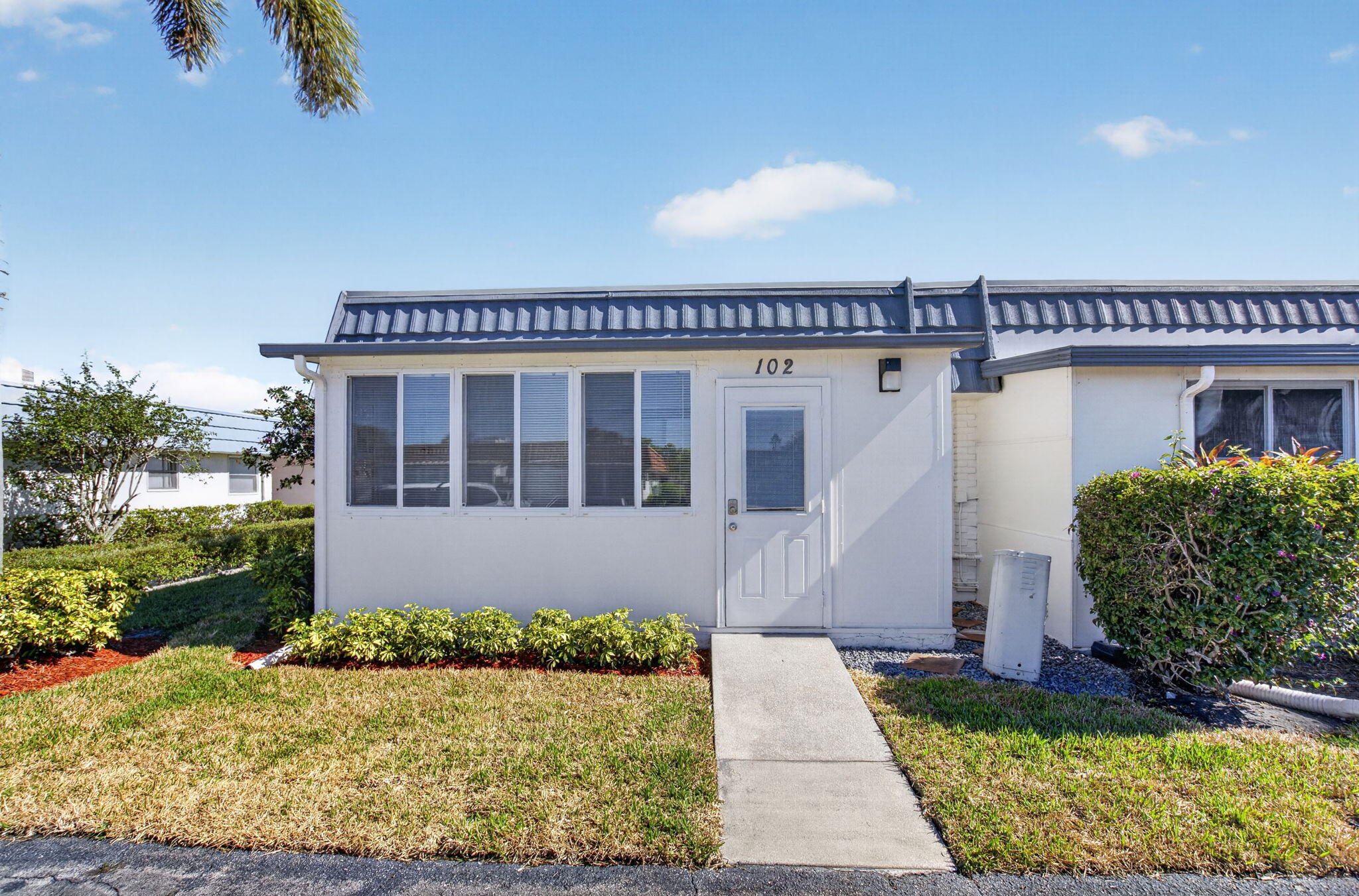 KINGS POINT WATERFORD CONDOS - Residential Lease