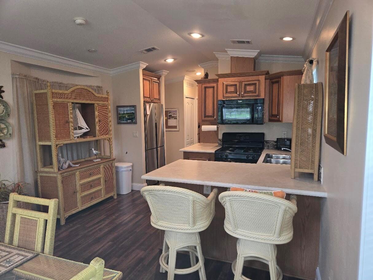 BLUE CYPRESS GOLF & RV RE - Residential