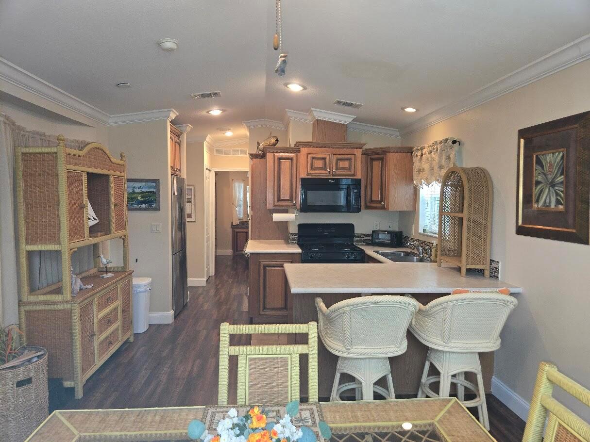 BLUE CYPRESS GOLF & RV RE - Residential