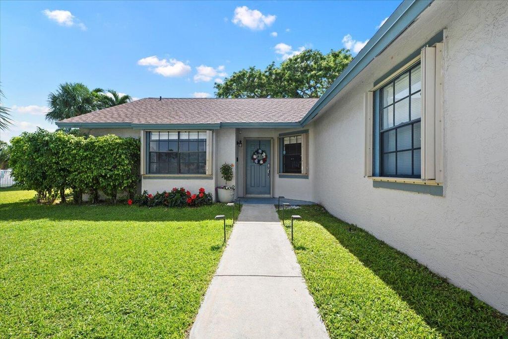 Photo of 1756 Banyan Creek Circle N, Boynton Beach, FL 33436 (MLS # R11093414)