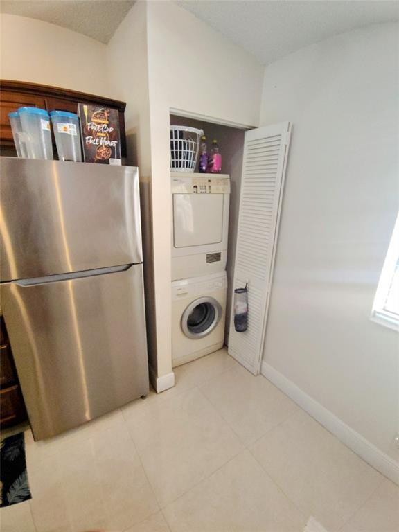 CIRCLE VILLAS (THE) CONDO - Residential