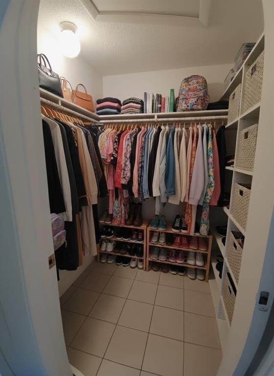 CIRCLE VILLAS (THE) CONDO - Residential