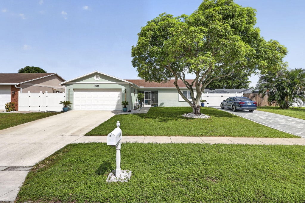 Photo of 10145 Penzance Lane, Royal Palm Beach, FL 33411 (MLS # B26089528)