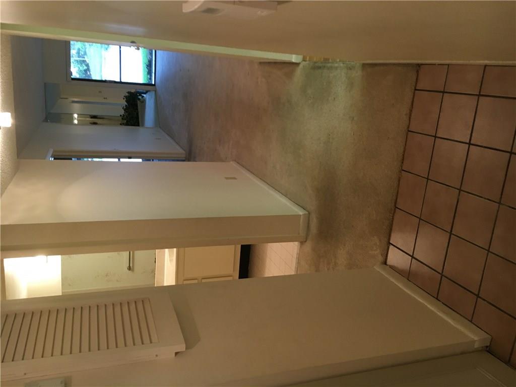 Isles Of Inverrary 2-A Co - Residential Lease