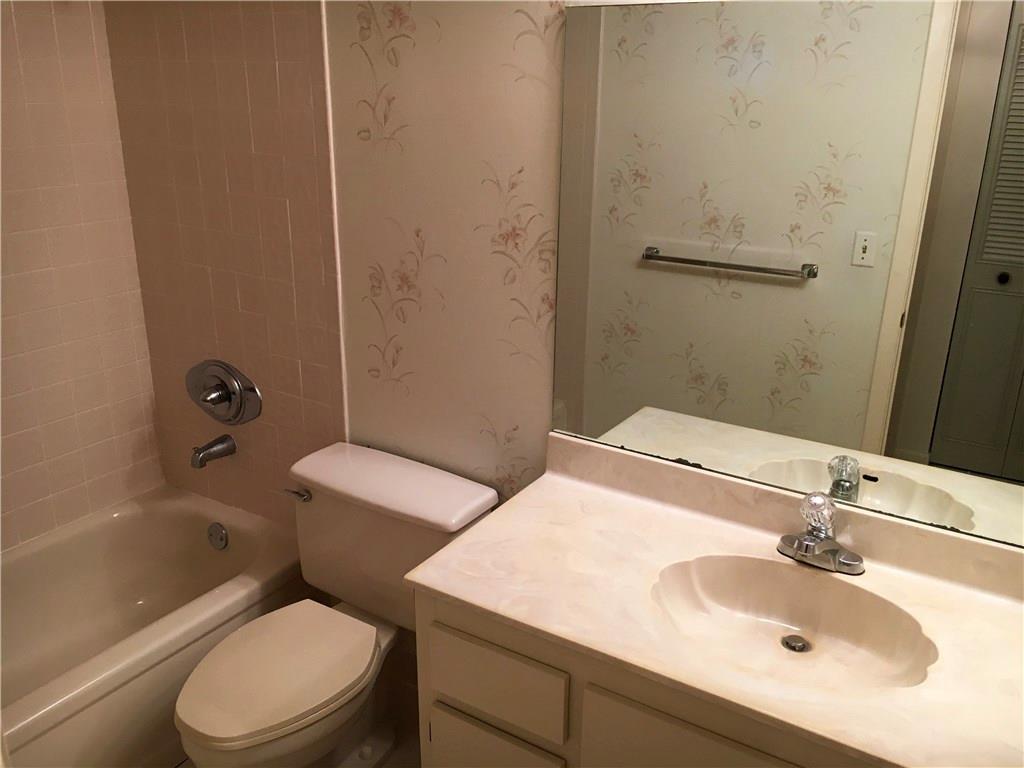 Isles Of Inverrary 2-A Co - Residential Lease